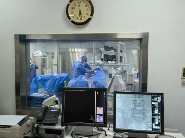 赢盈配资 高血压微创介入治疗：精准肾动脉去神经术攻克难治性高血压